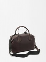 Bolso Tote Textura Suave Con Colgante marron