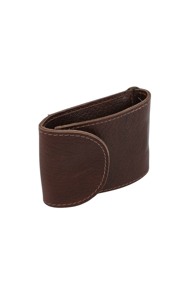 Billetera 100% cuero con solapa Billetera 100% cuero con solapa