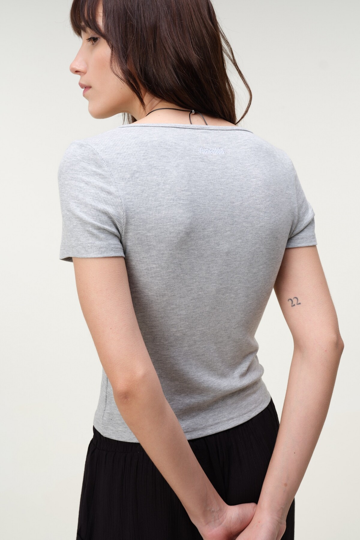 Remera Cropped Rib Gris Melange