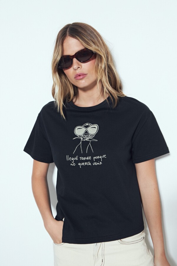 REMERA TARUMÁ Negro