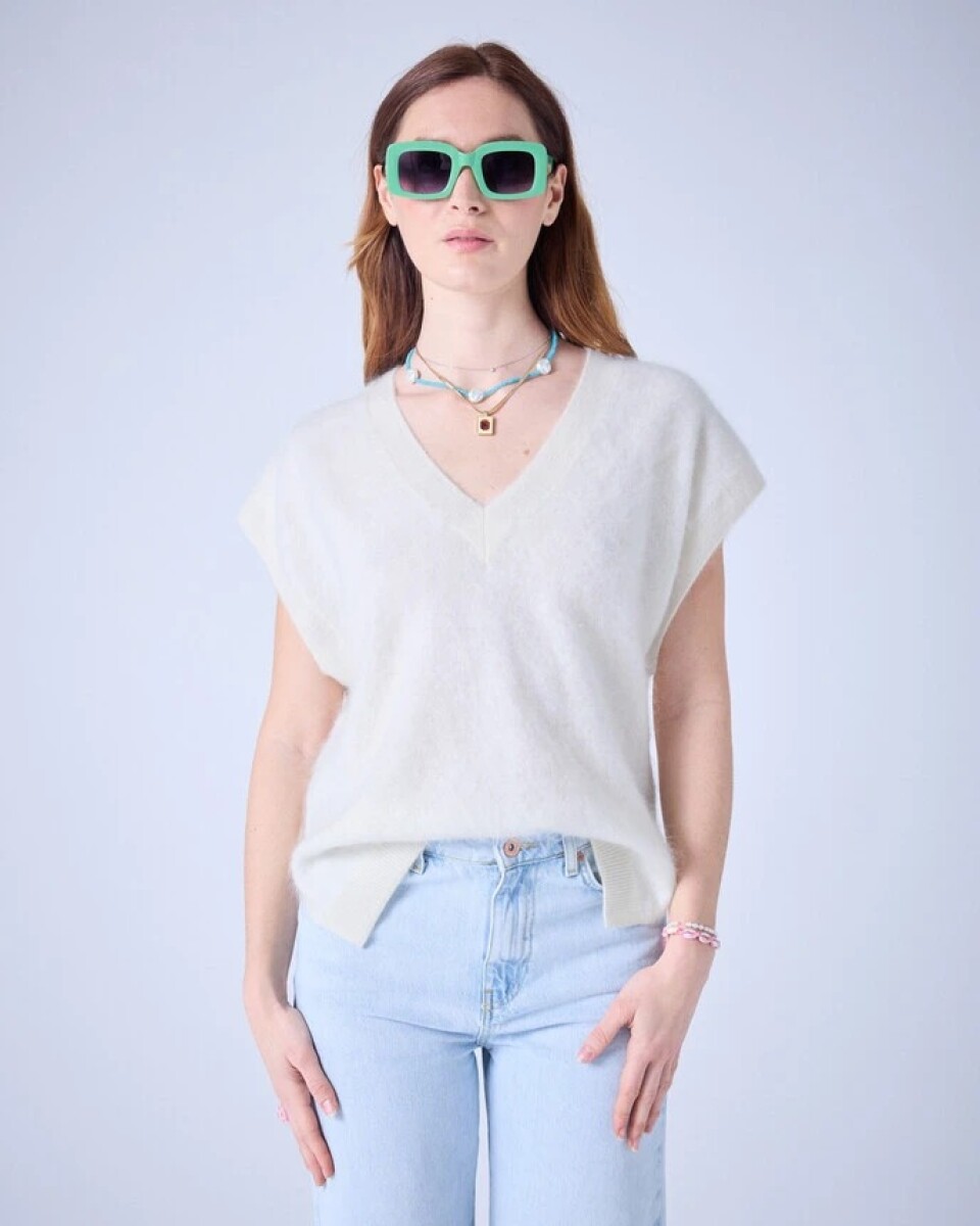 SWEATER SIN MANGAS 