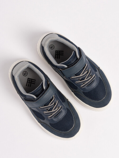 Zapatilla con velcro combinada Azul