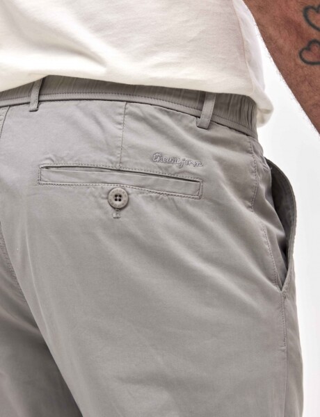 Pantalón cargo Owen I26 Gris perla