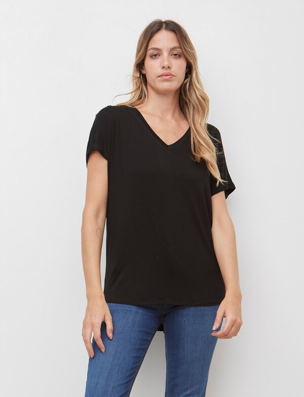 Remera Amplia NEGRO
