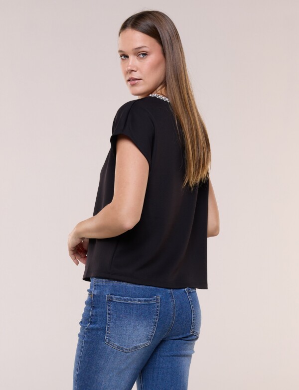 Blusa Con Bordado De Perlas En Escote NEGRO