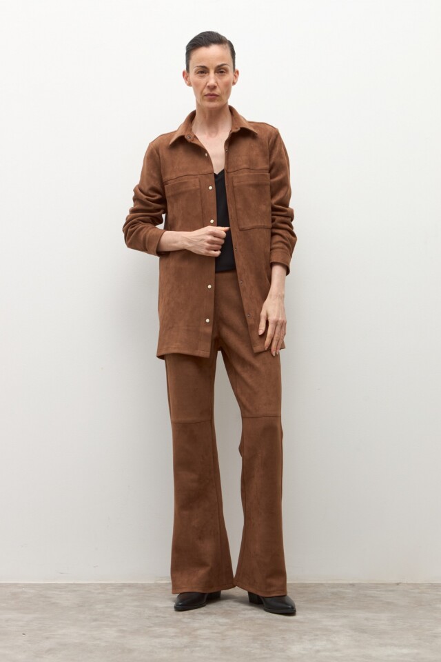 Camisa simil gamuza tostado