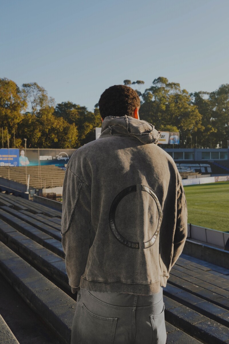Buzo Field GRIS