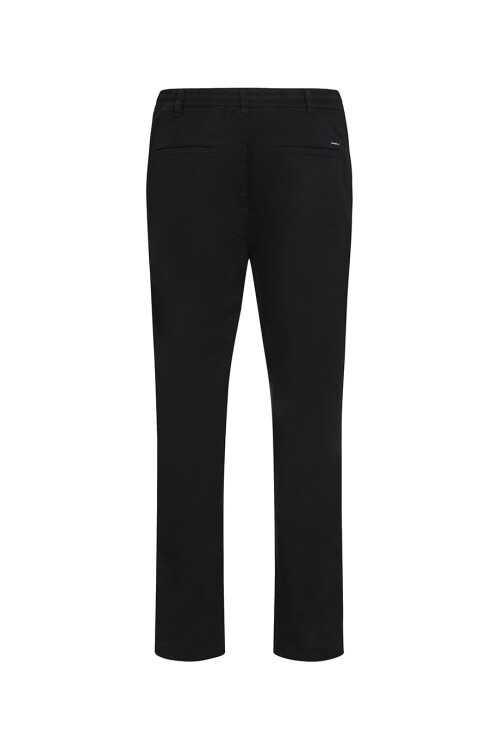 Pantalones Essentials Chino Negro