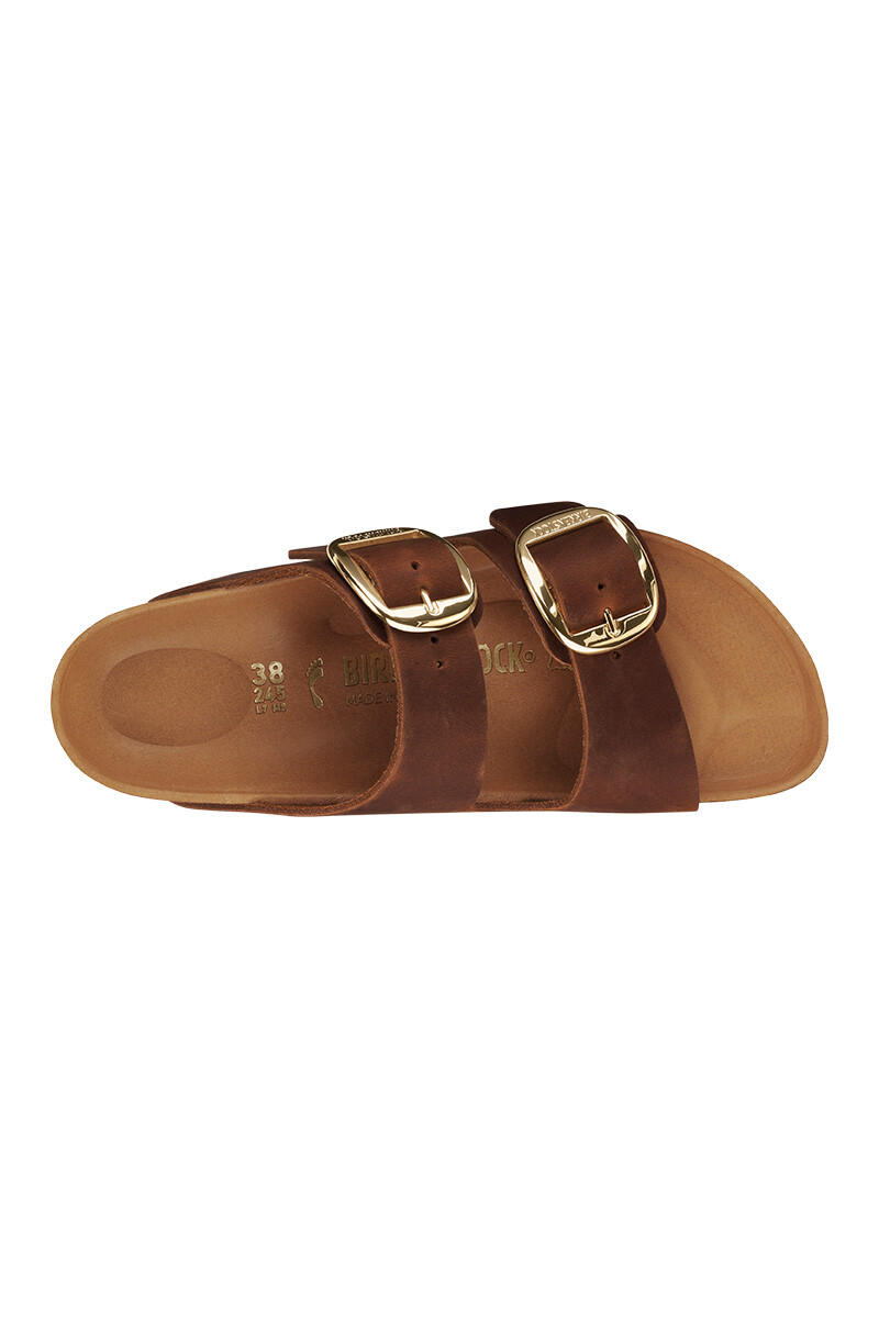 Sandalia Arizona Big Buckle Leoi - Estrecha Cognac