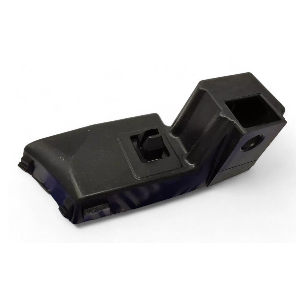 GUIA DE PARAGOLPE TRASERO IZQUIERDO 