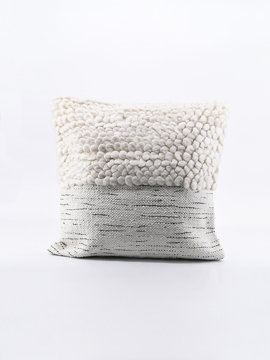 FUNDA DE ALMOHADON - BEIGE 