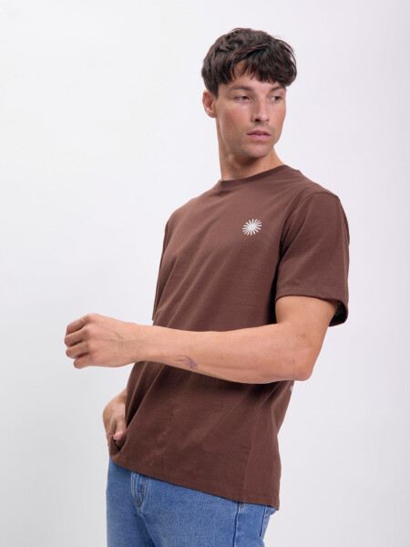 Remera estampa Marrón