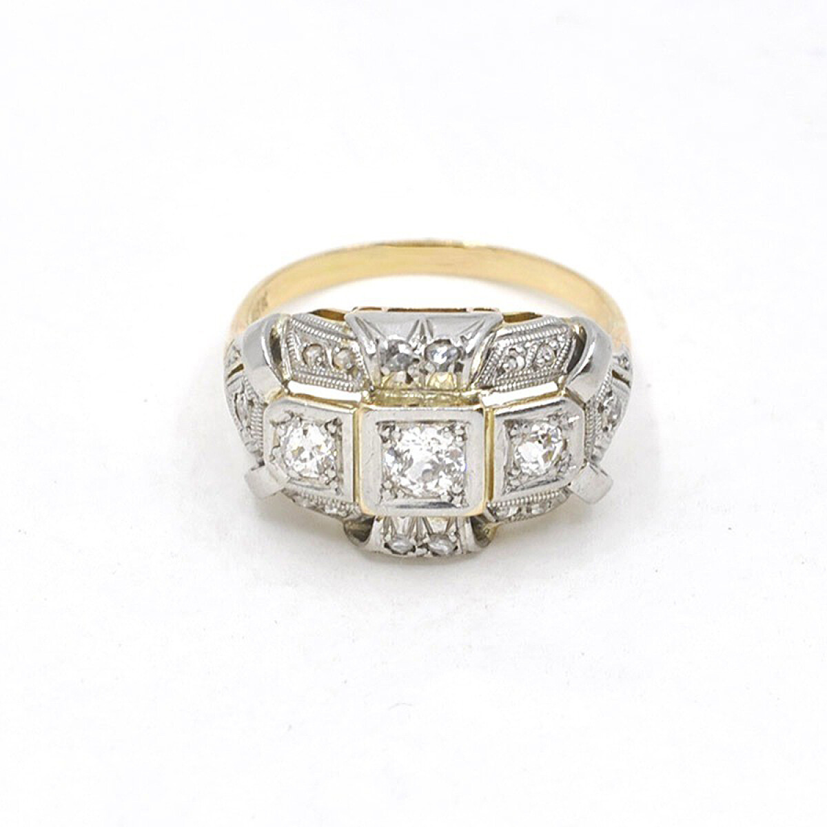 Anillo En Oro 18K Con Brillantes Y Diamantes 