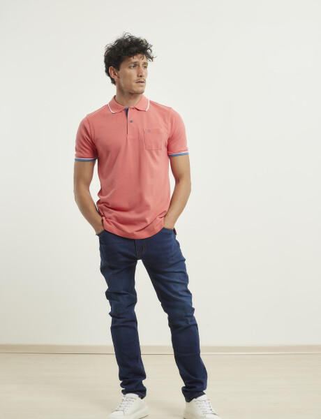 520902 REMERA NAVIGATOR Coral