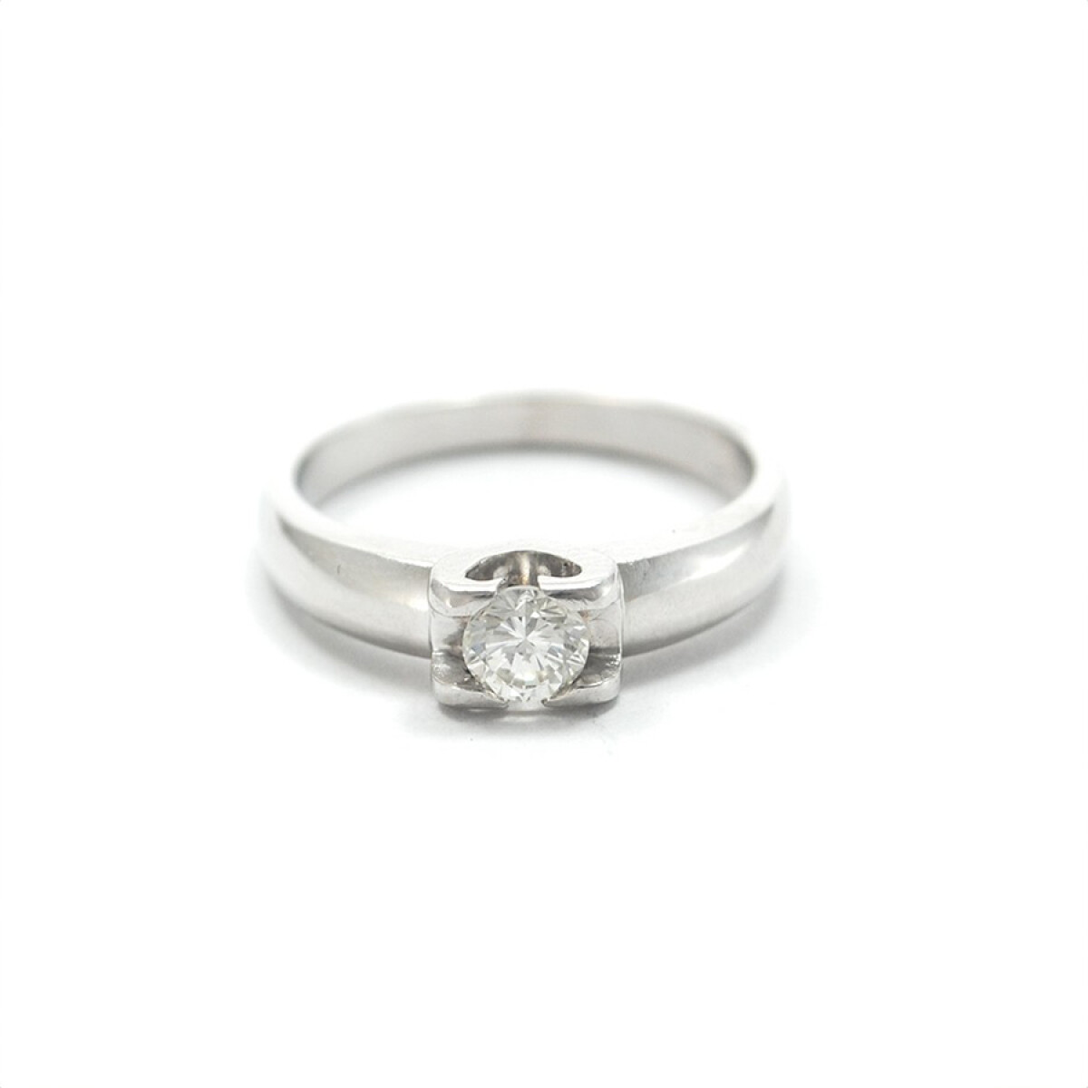 Anillo En Oro Blanco 18K Con Brillante Solitario 