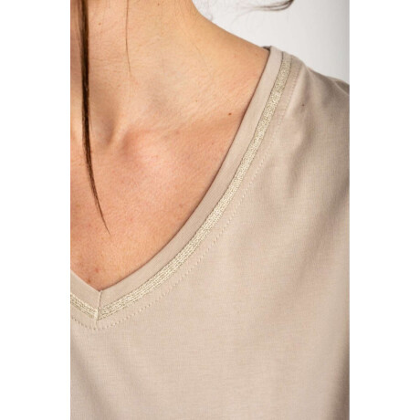 Remera Escote V Algodón Nude