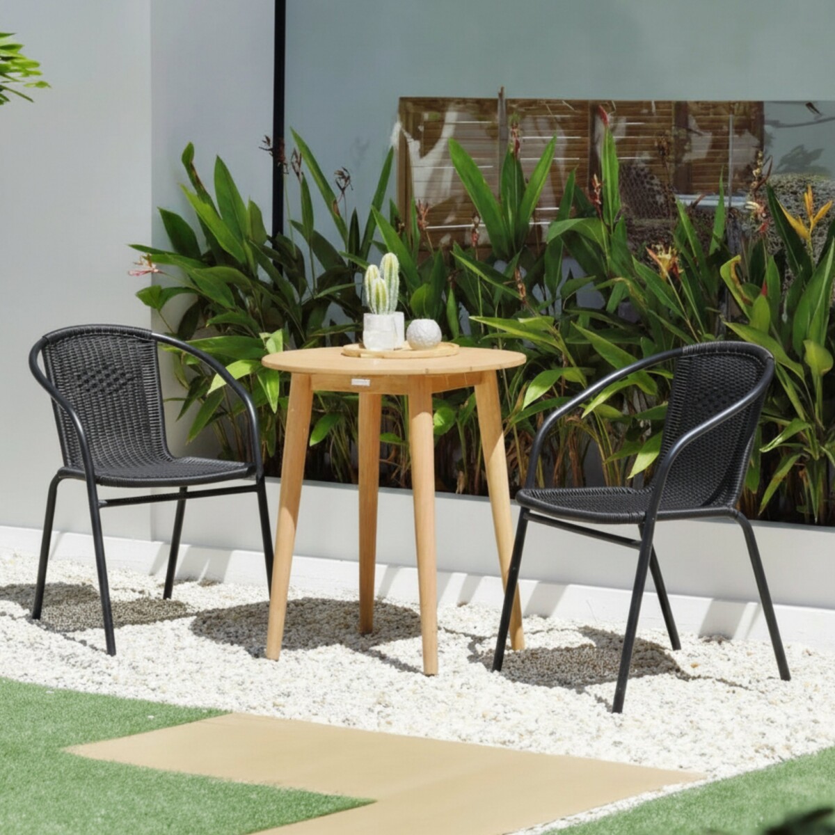 Sillas Símil Rattan con Mesa de Eucaliptus - Nassau - Negro 