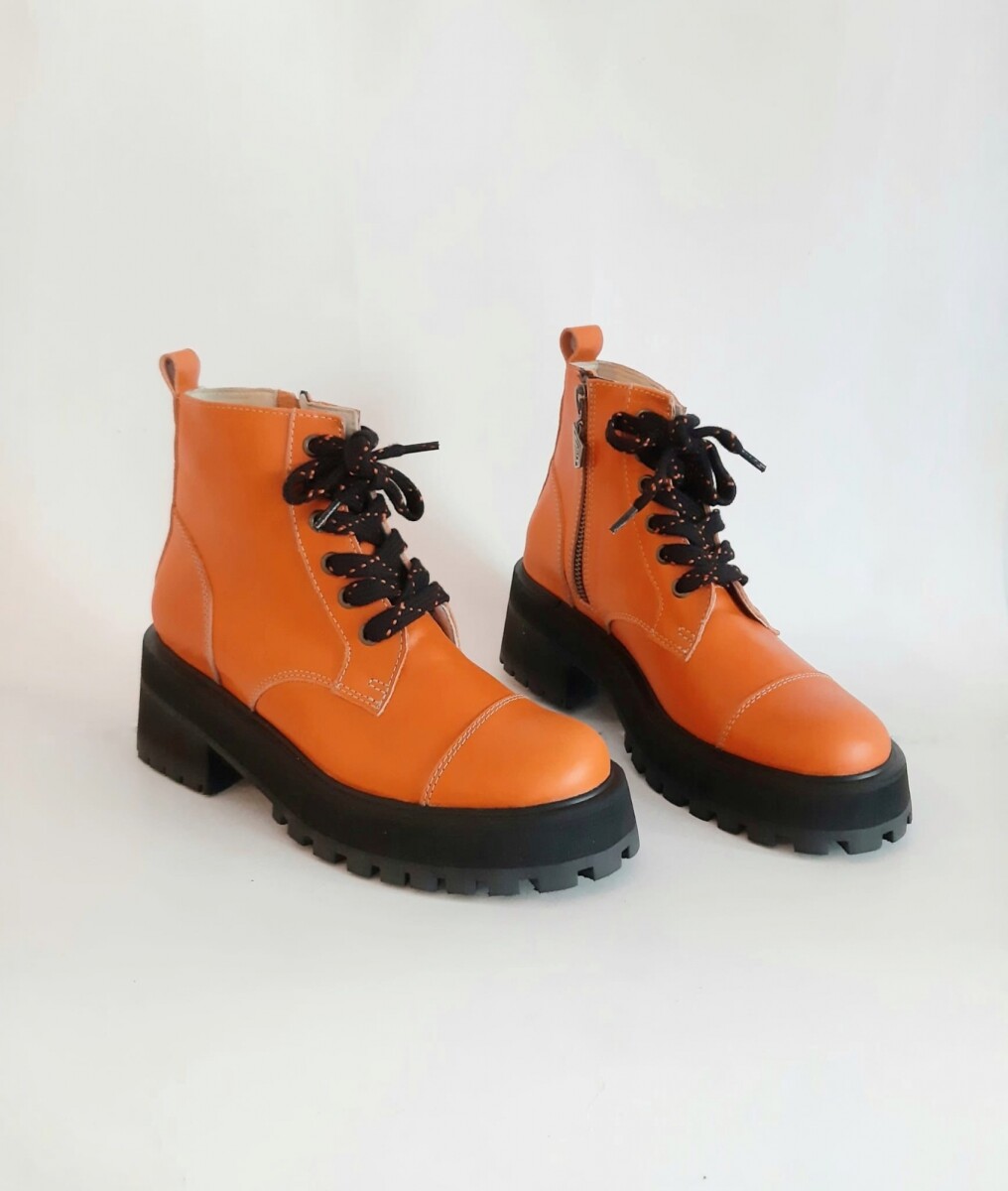 Bota Alkira Naranja Con Arte 