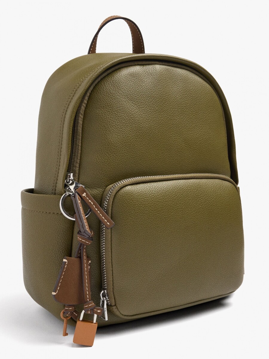 Mochila Básica Con Colgante caqui