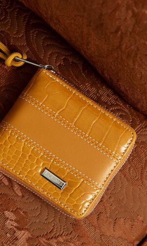 BILLETERA CANDELA CROCO SUELA