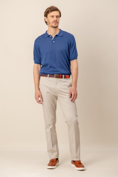 Pantalón Classic Fit Beige