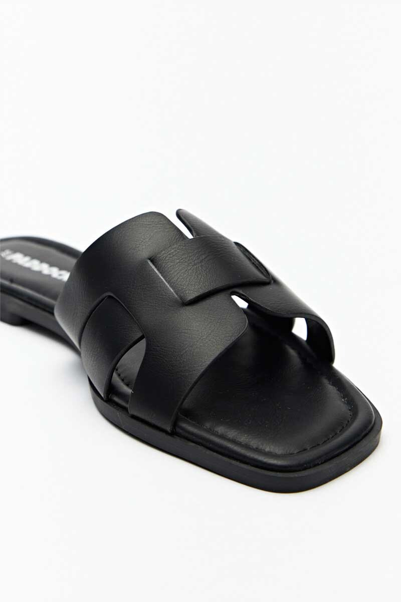 SANDALIA PADDOCK RAPS Negro