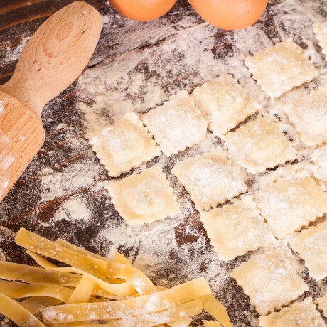 Molde para 8 Raviolones de Plástico Molde para 8 Raviolones de Plástico