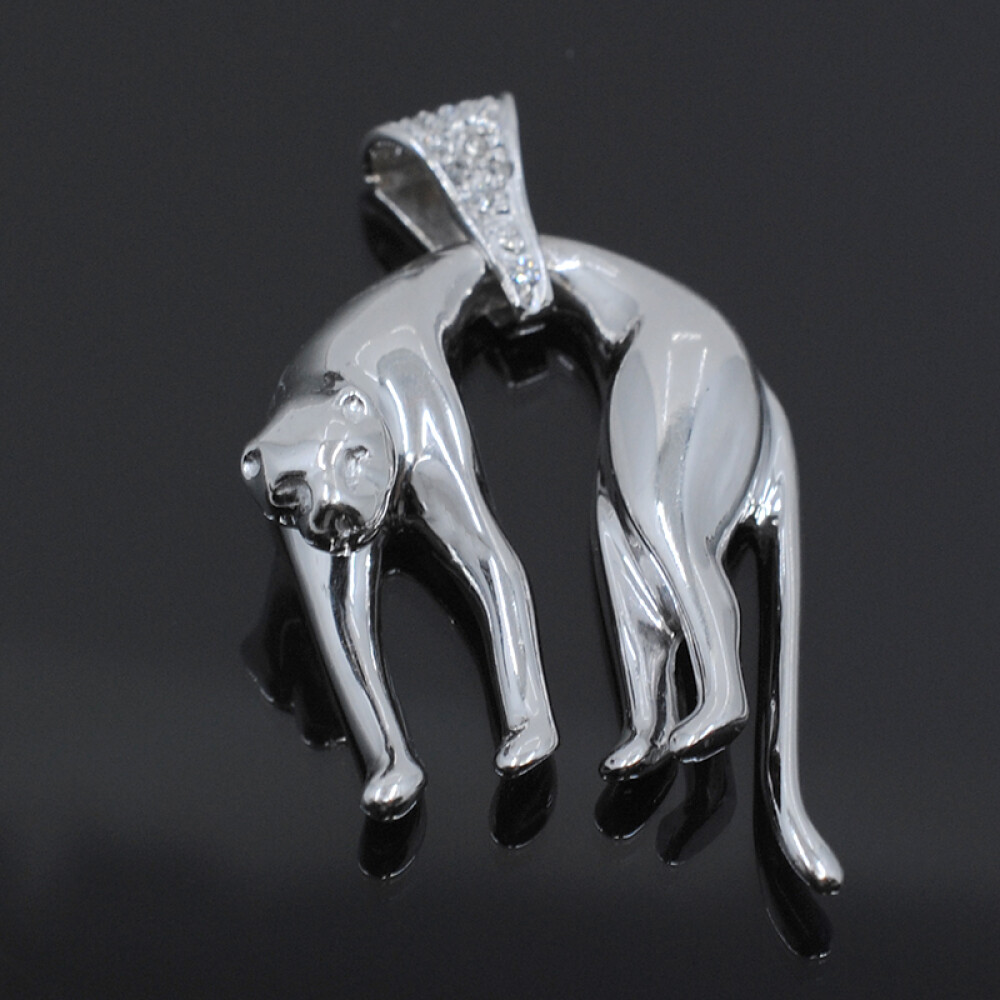 Colgante con forma de pantera en oro 18k blanco y brillantes Colgante con forma de pantera en oro 18k blanco y brillantes