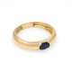Anillo en oro 18k amarillo y zafiro oval Anillo en oro 18k amarillo y zafiro oval