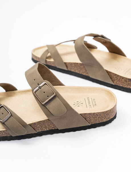 Sandalia cruzada tostado