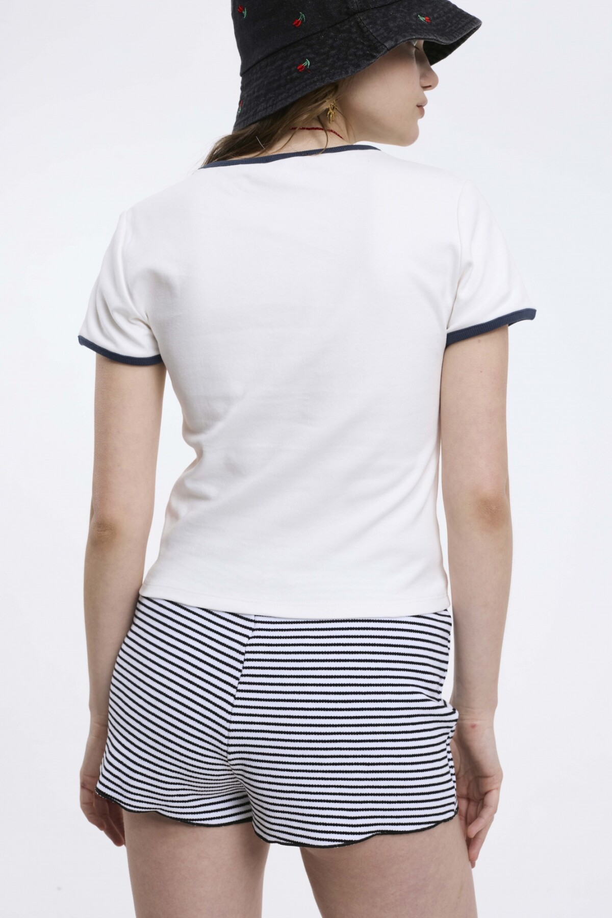 Short Rayas Negro/Blanco