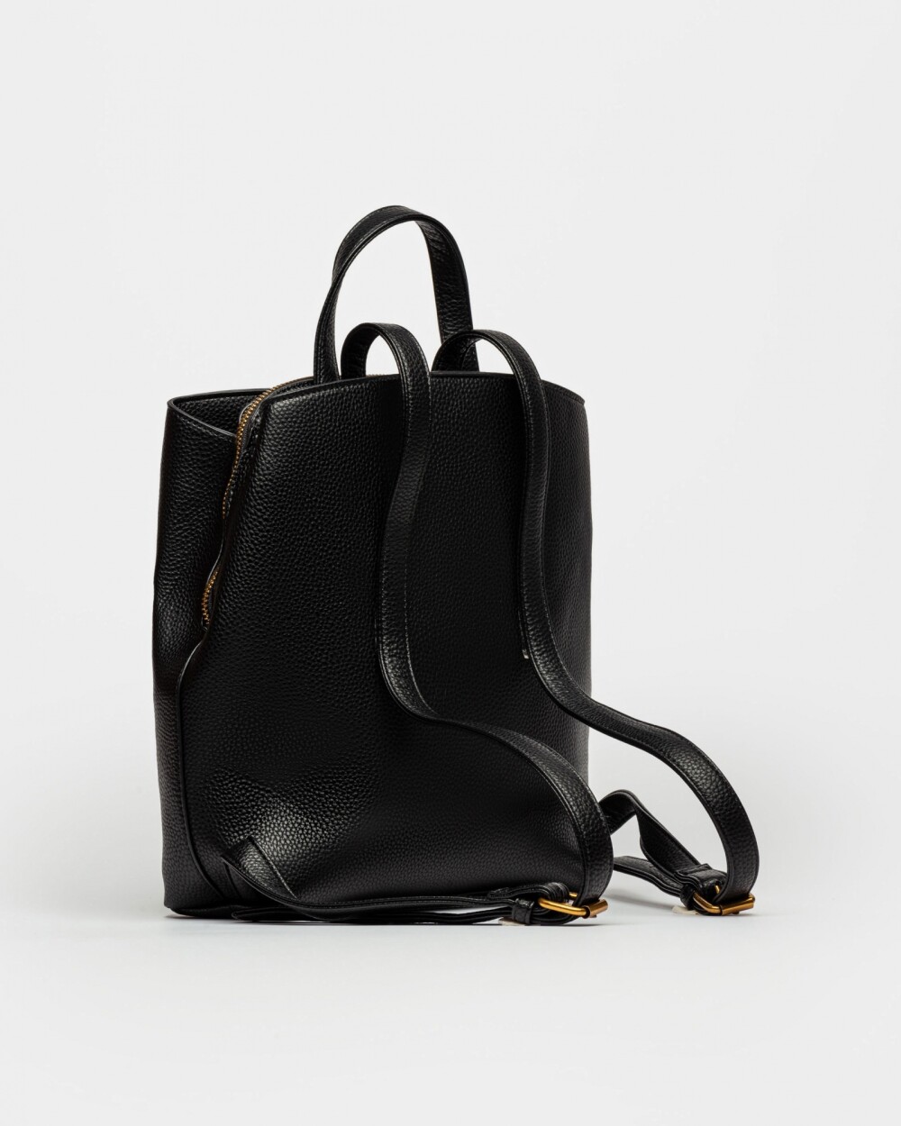 Mochila Oslo en Efecto Cuero Graneado Negro