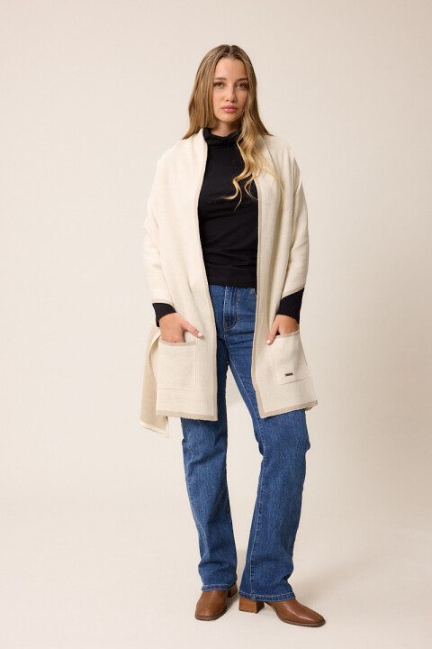 PONCHO AINAM POLANCO Perla