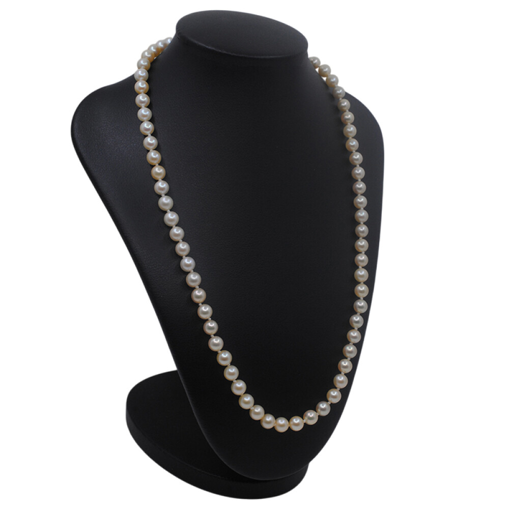 Collar perlas de cultivo de 6 a 6.5 mm con broche en oro 18k. Largo 50 cm Collar perlas de cultivo de 6 a 6.5 mm con broche en oro 18k. Largo 50 cm