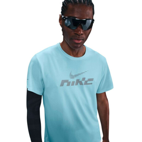 Remera Nike Miler Flash de Hombre Azul
