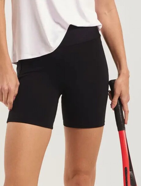 BERMUDA DEPORTIVA CON BOLSILLO NEGRO