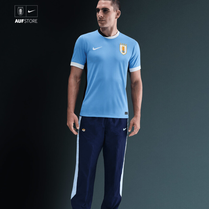 Camiseta Titular Uruguay Nike Stadium 2025 – Hombre Camiseta Titular Uruguay Nike Stadium 2025 – Hombre