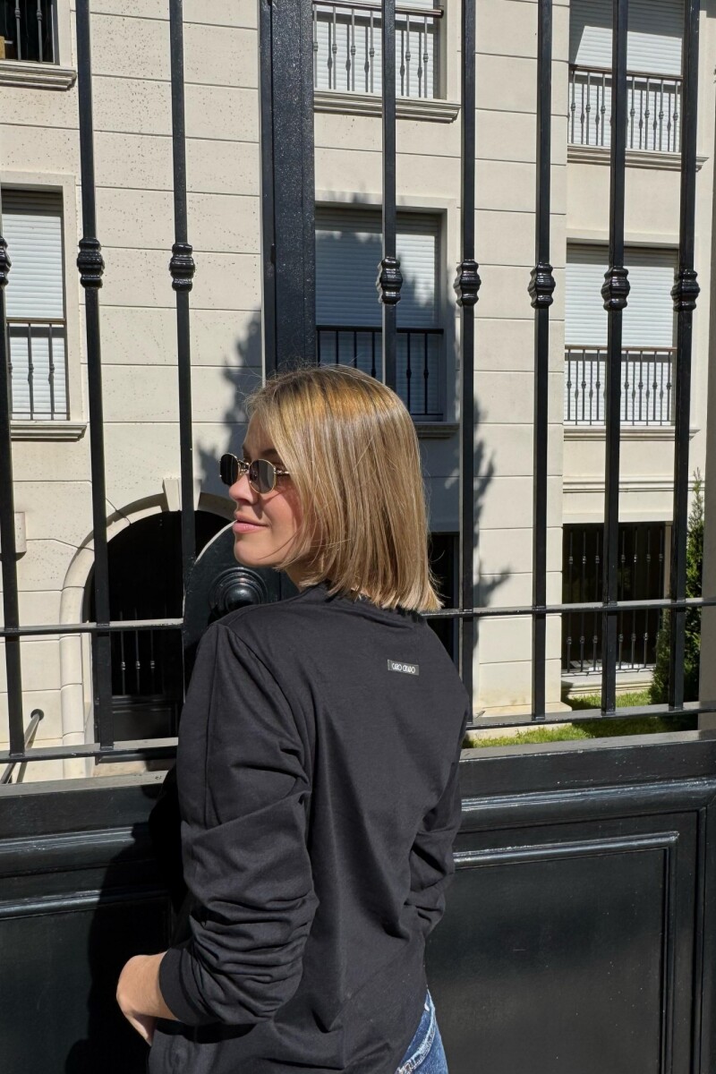 Remera Milli NEGRO
