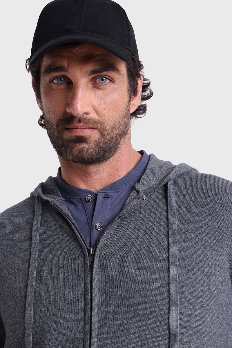 SWEATER ARROW F.ZIPP CAPUCHA GRIS