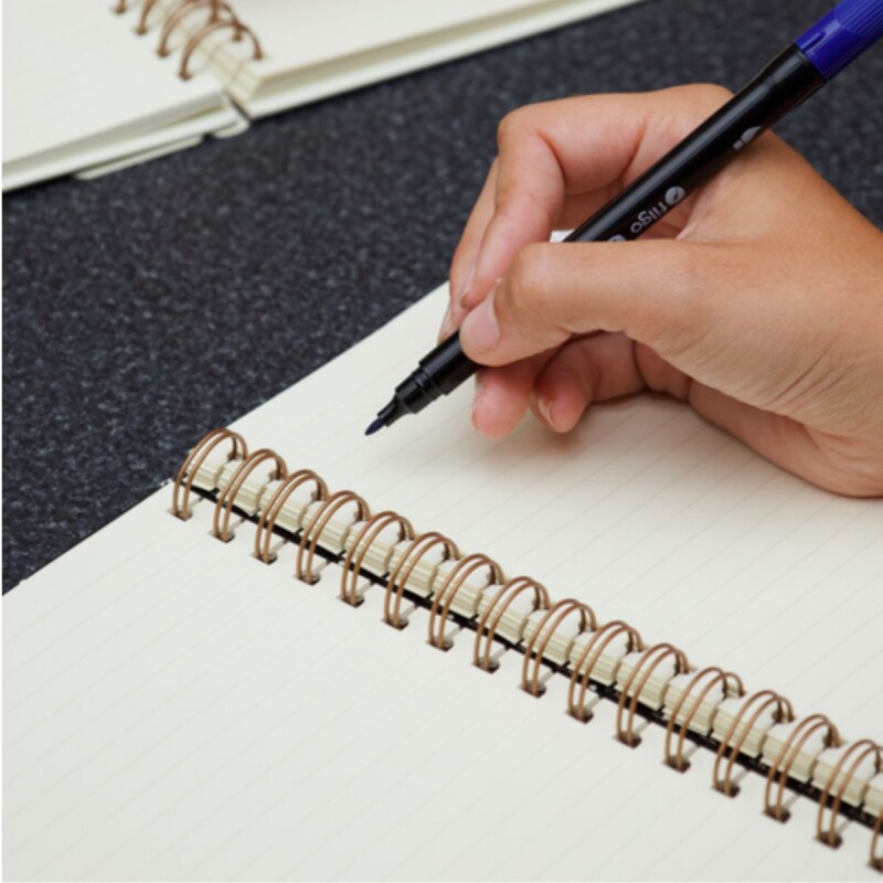Cuaderno A5 anillado rayado Astronauta Cuaderno A5 anillado rayado Astronauta