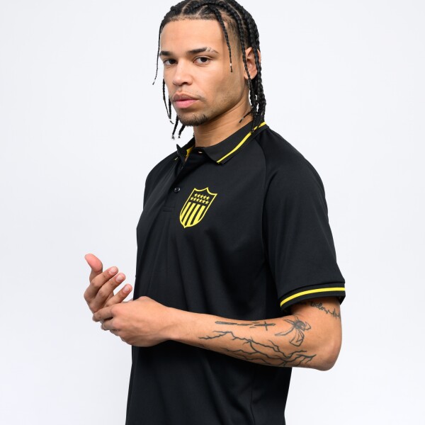 Remera Polo CAP Train Peñarol Licencias Hombre 002