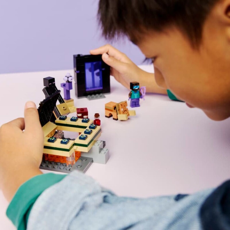 Lego Minecraft El viaje por Nether y el portal Lego Minecraft El viaje por Nether y el portal