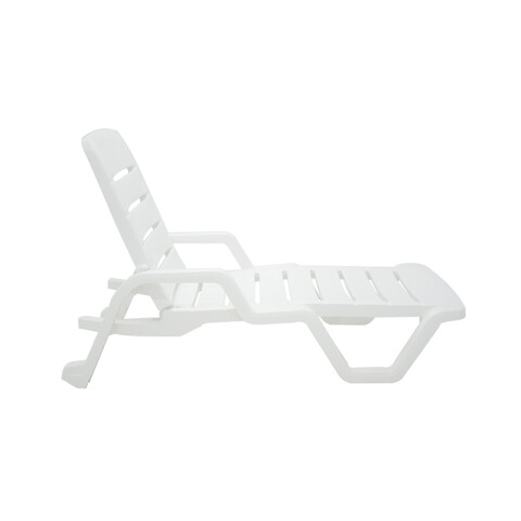 Reposera blanca en polipropileno "LEBLON" -TRAMONTINA TD0790