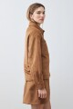 Chaqueta simil gamuza con bolsillos tostado