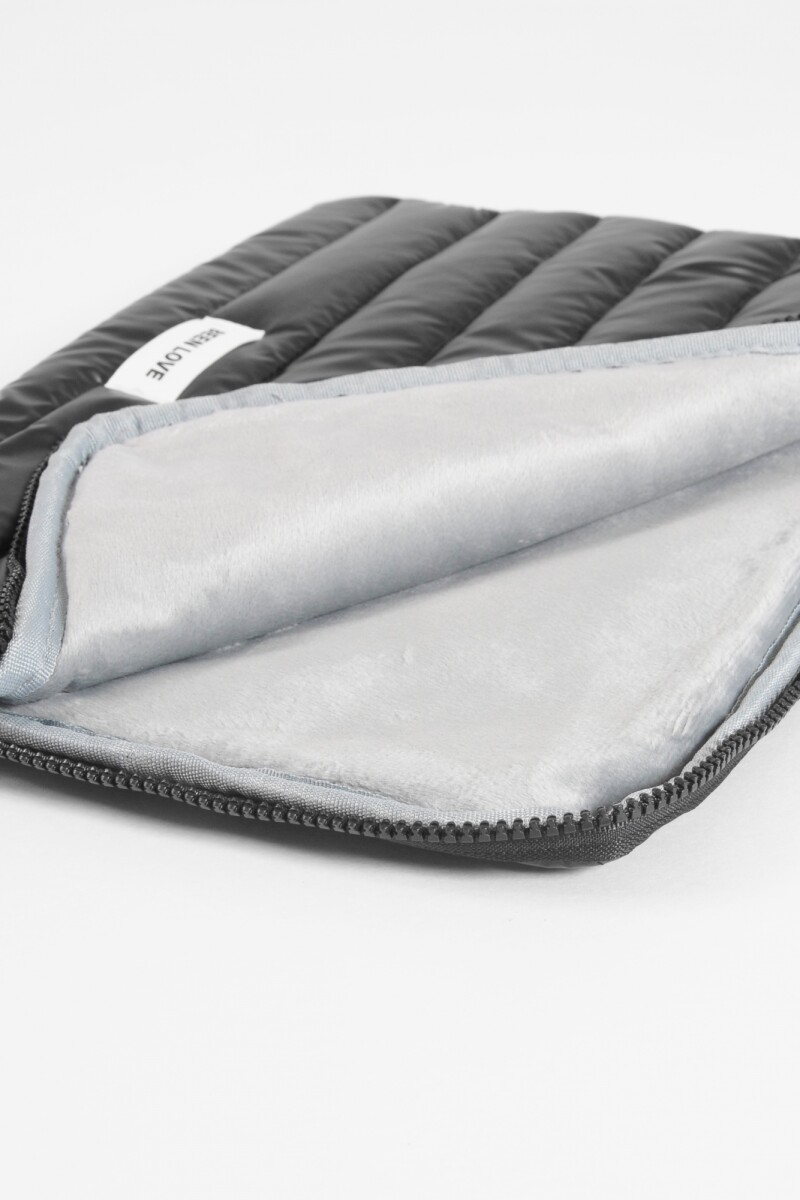 Estuche porta laptop puffy negro