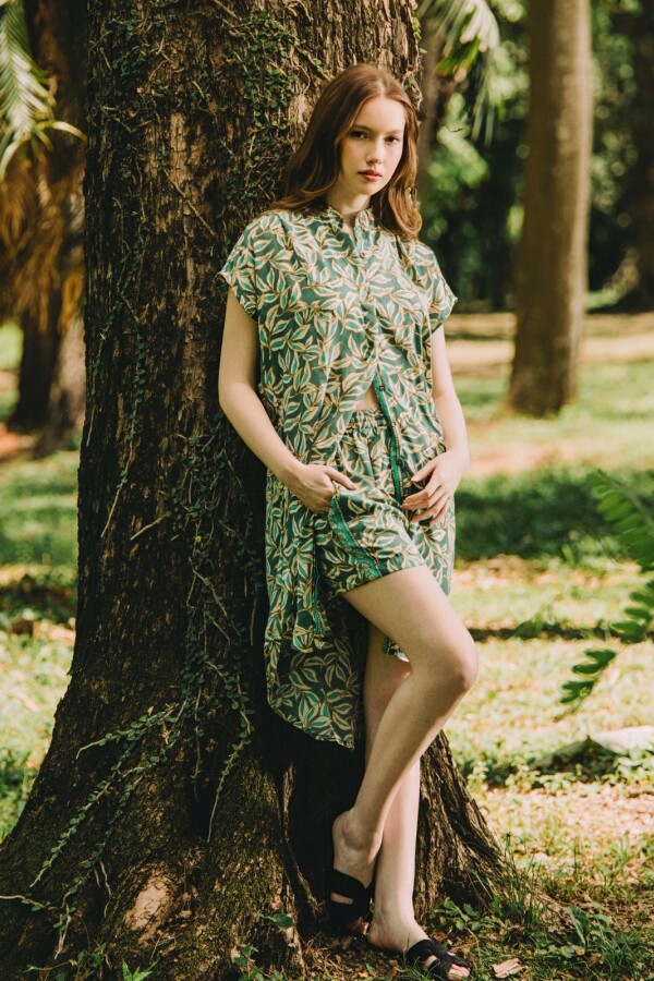 Camisa Larga. Camisa Larga.