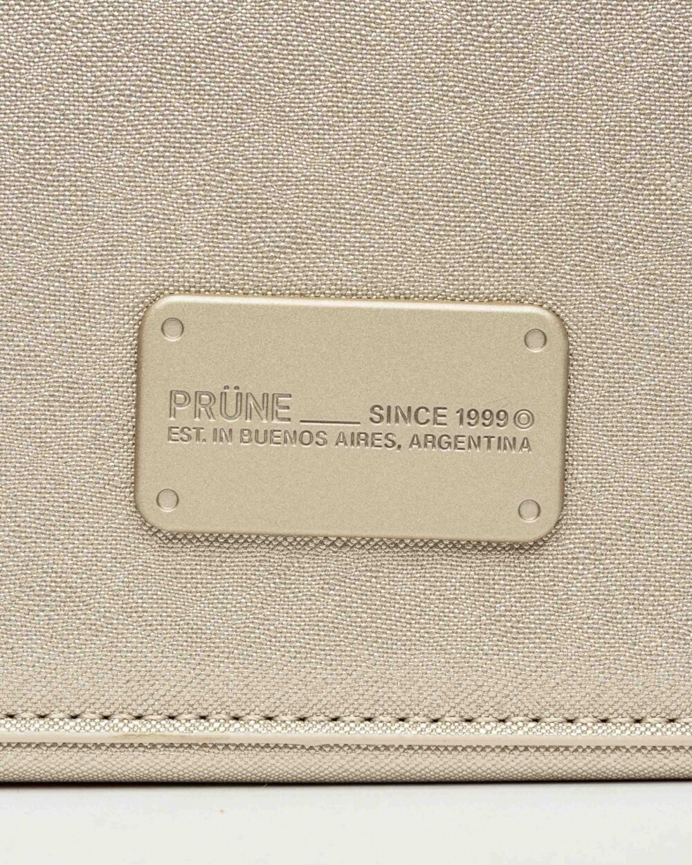 Cartera de mano New Penny en efecto cuero saffiano Metalizado