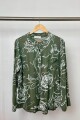 CAMISA KETZIA FLOR AL TONO MILITAR