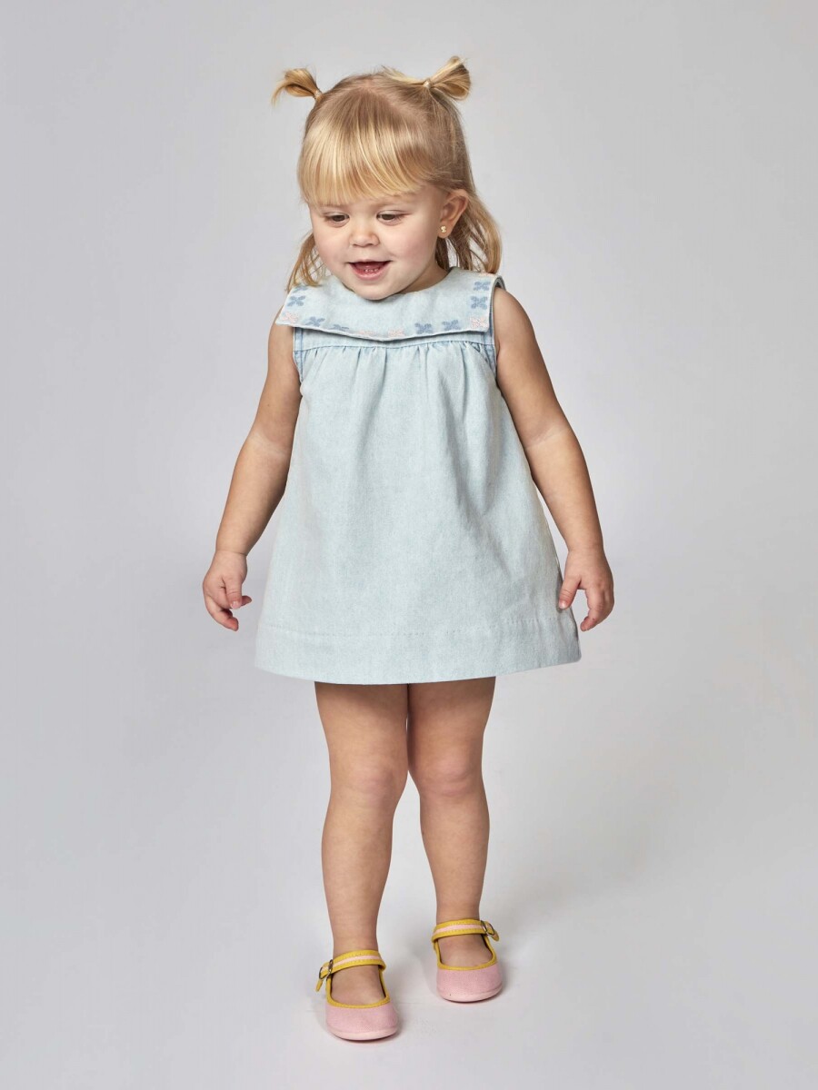 Vestido Denim Con Bordados Piedra