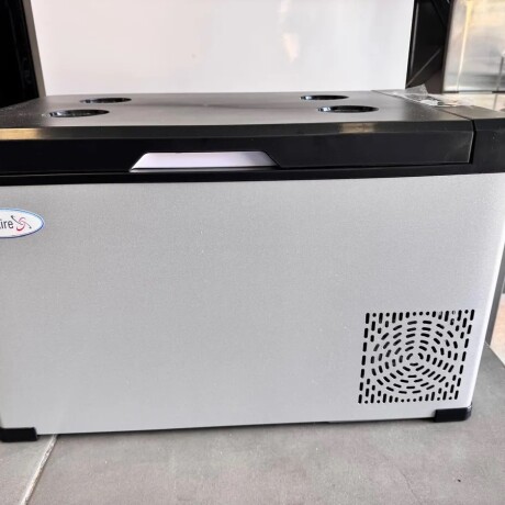 ONSERVADORA TERMOELECTRICA 30 LTS 12V-24V-220V ONSERVADORA TERMOELECTRICA 30 LTS 12V-24V-220V